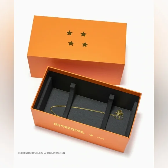 Dragon Ball Capsule-Shaped Glasses Case – Collectible Anime Accessory - Picture 2 of 8